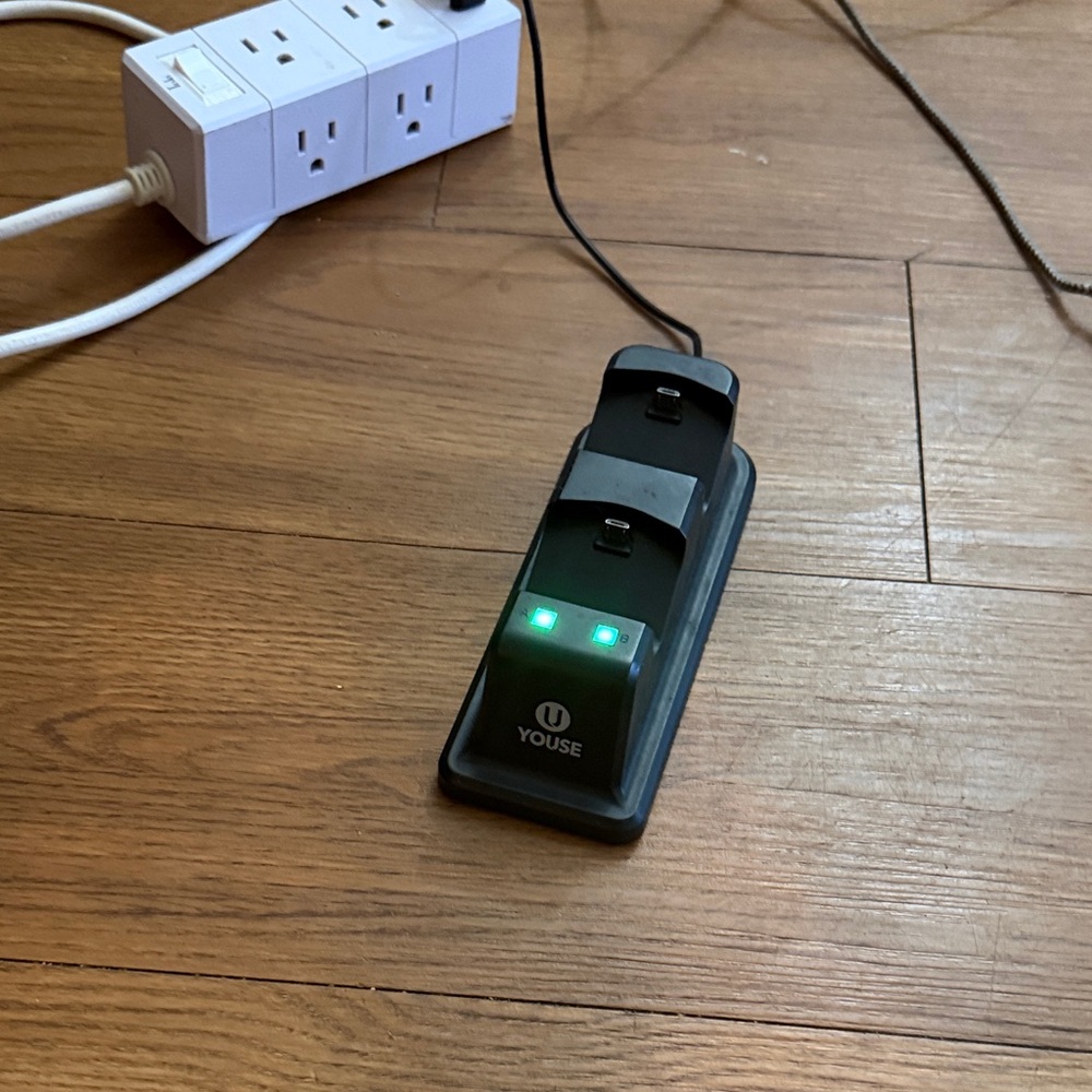 💥NI💥 Black Dual Charging Station for Game Console Batteries